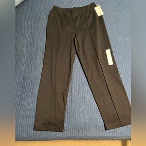 Black comfy casual pants.